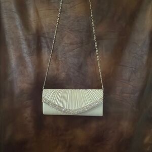 Elegant Cream Clutch with Chain Strap